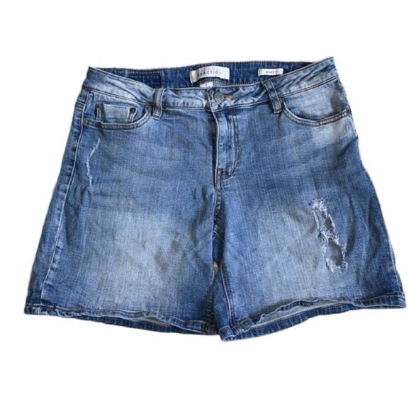 3/$20 Kenneth Cole Reaction Mid Rise Distressed Semi-Denim Shorts (Size: 6) - Picture 1 of 16
